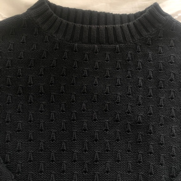 ✨2/$20✨ Gap Crewneck Sweater - Picture 3 of 5